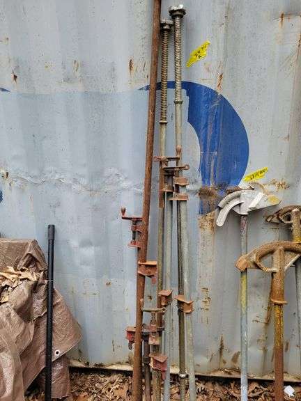 Clamps image