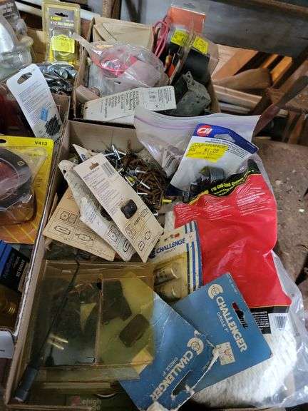 Receptacles image