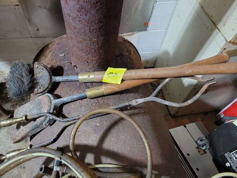 Fireplace tools image