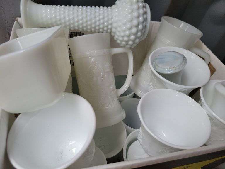 Milkglass image
