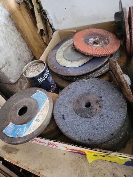 Grinding wheels image