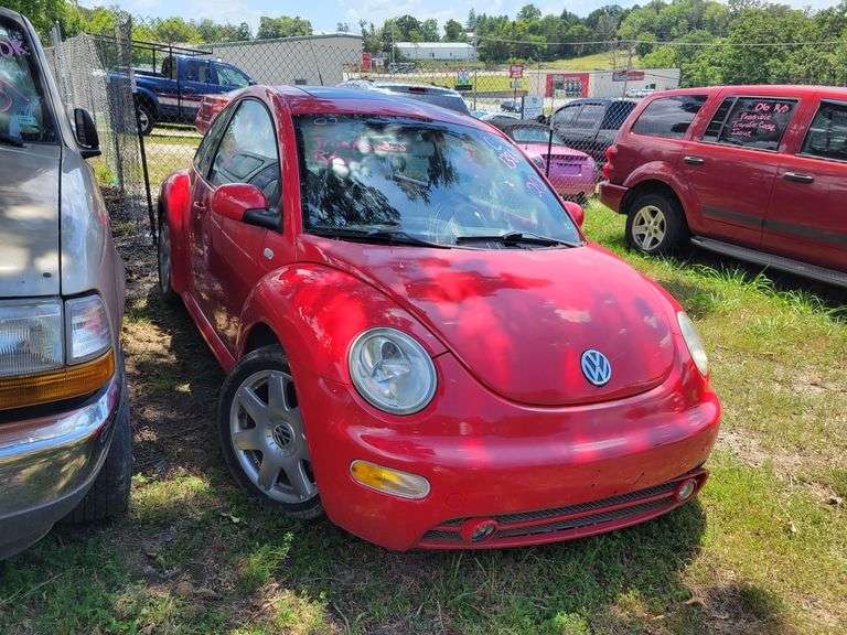 Volkswagen Beetle image