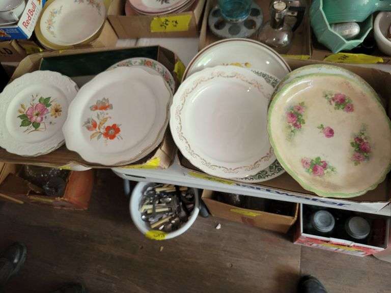Plates image