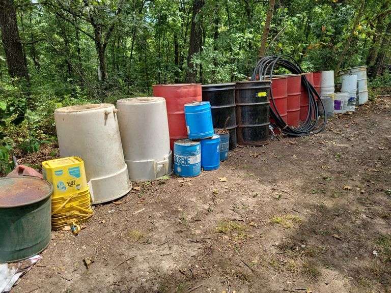 Metal barrels image