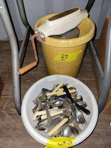 Flatware image
