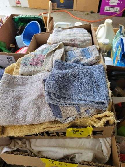 Towels image