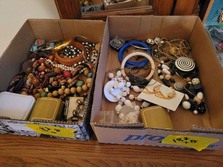 Jewelry image