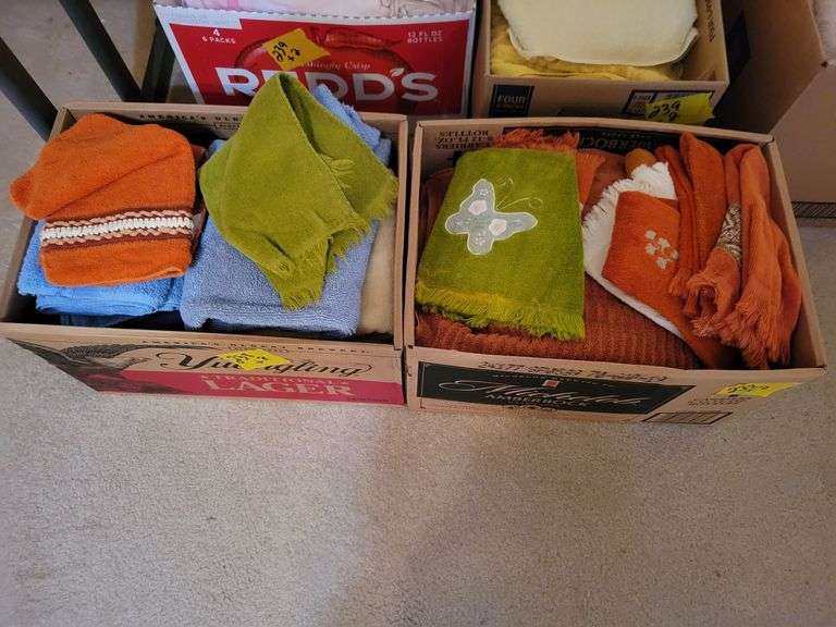 Towels image