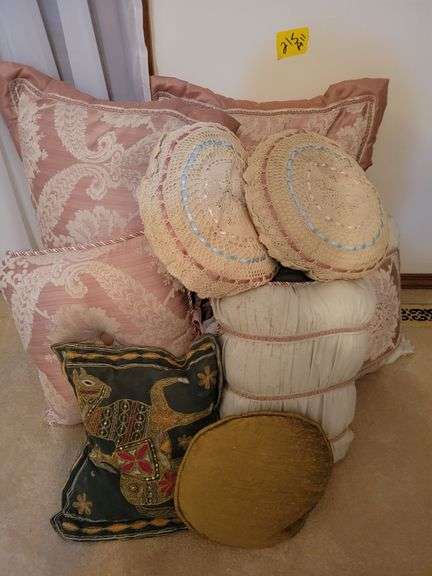 Pillows image