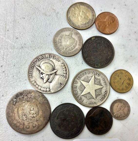 SMALL LOT ANTIQUE/ VINTAGE FOREIGN COINS image