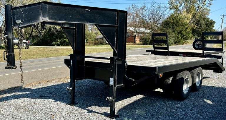 2026 HEAVY-DUTY GOOSENECK DECKOVER TRAILER WITH DOVE TAIL. FEATURES DUAL 12,000 LB BRAKE AXLES, STRONG I-BEAM FRAME, TWO DROP-DOWN 12,000 LB JACKS, LED LIGHTS, AND OAK DECK BOARDS. 102” X 18’