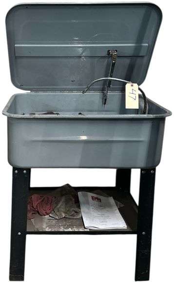 CENTRAL MACHINERY PARTS WASHER W/ PUMP