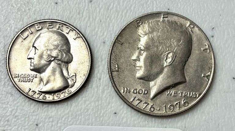 UNITED STATES BICENTENNIAL KENNEDY HALF DOLLAR AND BICENTENNIAL QUARTER image