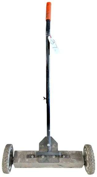 MAGNETIC ROLLER SWEEP