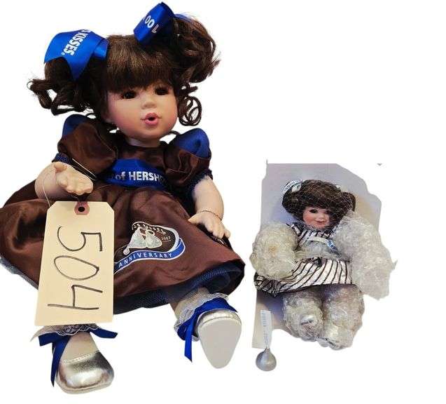 2007 MARIE OSMOND PORCELAIN HERSHEY KISS DOLL #1098/4000 APPROX. 11” SITTING HEIGHT image