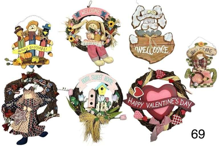 LOCKING LID TOTE FULL OF SEASONAL DOOR DECOR/WREATHS image