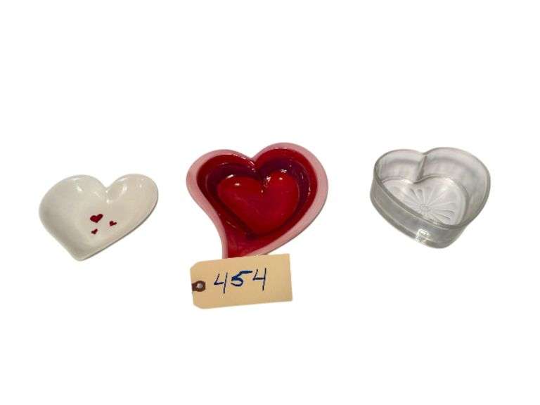 ASSORTMENT OF 3 HEART SHAPED DISHES image