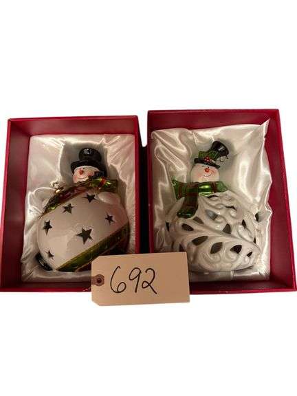HOME REFLECTIONS DÉCOR 2 CERAMIC MUSICAL SNOWMEN, IN BOXES image