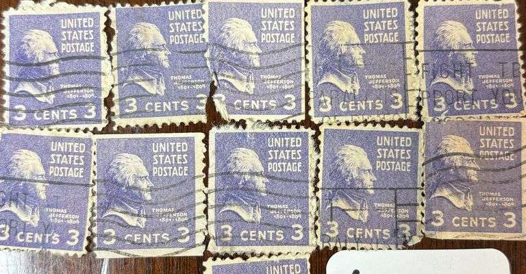 VINTAGE UNITED STATES 3 CENT STAMPS 1930'S, USED, THOMAS JEFFERSON image