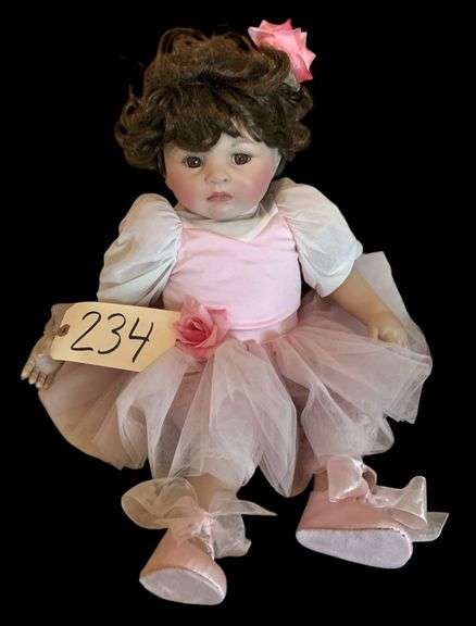 PORCELAIN FACE, CLOTH BODY MARIE OSMOND DOLL - 632 OUT OF 1200 - 22 INCHES image