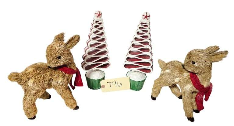 2 SISAL ART DEER, 2 DECORATIVE CUPCAKE TYPE CHRISTMAS TREES image