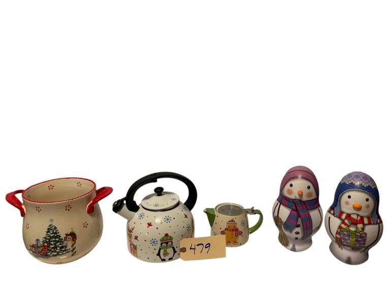 TEMP-TATIONS TUREEN CHRISTMAS, TEMP-TATIONS GINGERBREAD TEA POT 18 OUNCES WITH STEEPER image