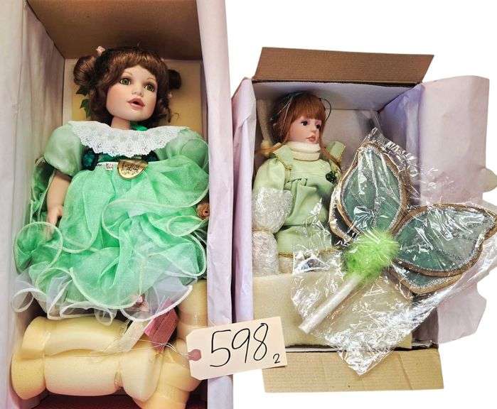 2 PARADISE GALLERIES ST. PATRICK’S DAY PORCELAIN DOLLS: 1 APPROX. 14”, 1 APPROX. 19” image