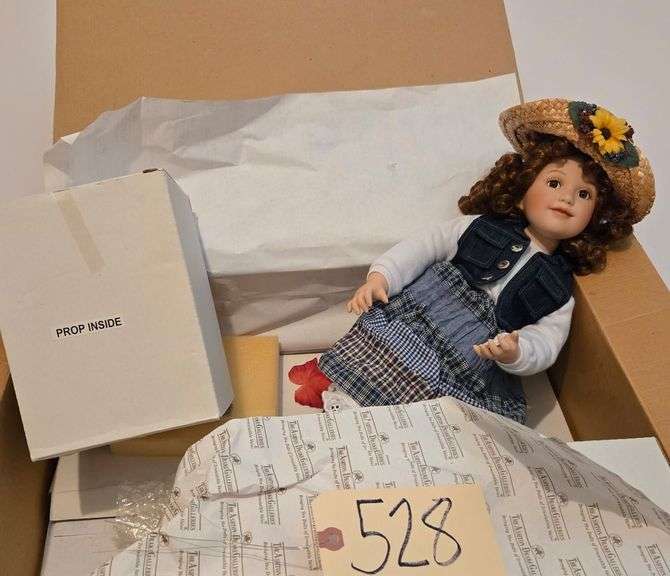 “HEATHER’S HARVEST” ASHTON-DRAKE PORCELAIN DOLL APPROX. 18” TALL image