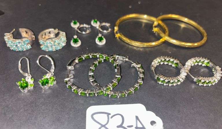 5 PAIRS OF STERLING 925 EARRINGS WITH EMERALD TYPE STONES, 1 PAIR 925 STERLING HOOP EARRINGS WITH GOLD OVERLAY image