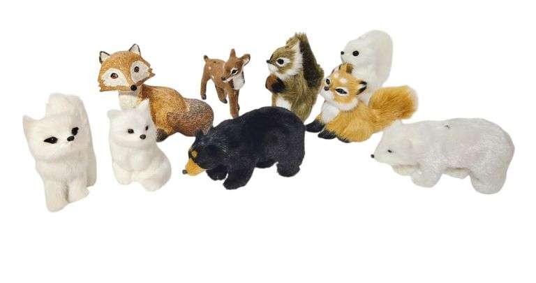 LOT OF ANIMAL FIGURINES: FOXES, DEER, BEARS, ETC. image