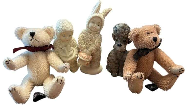 5 ITEMS INCLUDES 2 BOYDS BEARS MOHAIR - SITTING BEARS ARE APPROXIMATELY 4" TALL IN SITTING POSITION - NOT JOINTED - ALSO INCLUDED IS 1 GOEBEL 3.5" PORCELAIN POODLE, 2 PORCELAIN SNOW BABIES image