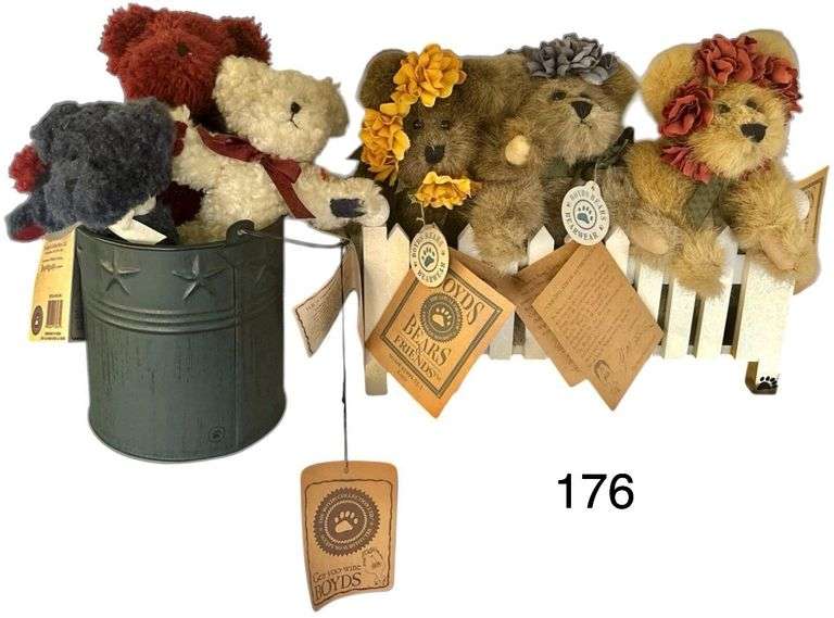 6 SMALL STUFFED BOYDS BEARS IN DECORATIVE HOLDERS image