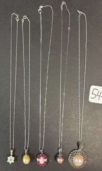 5 STERLING 925 NECKLACES WITH PENDANTS, PEARL TYPE, RUBY AND OPAL, WHITE AND EMERALD STAR - 29.42 GRAMS, .94 TROY OZ image