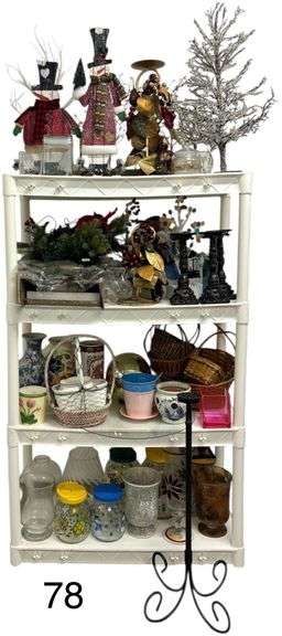 4 SHELVES FULL OF DECORATOR ITEMS TO INCLUDE CHRISTMAS ITEMS, LARGE VASES, CANDLE STANDS, BASKETS, ETC. - PLASTIC SHELVING INCLUDED image