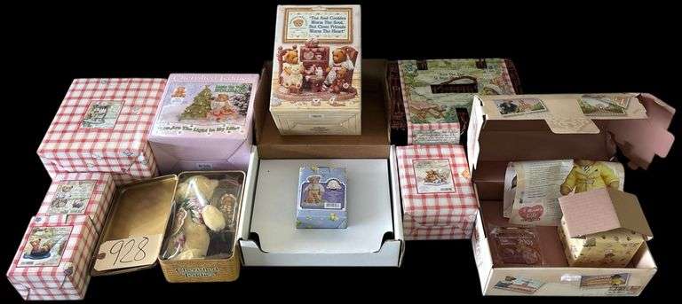 ENESCO CHERISHED TEDDIES FIGURINES AND MEMORABILIA TO INCLUDE 3 2003 MEMBEARS ONLY FIGURINES, PICNIC BASKET, WADE 2004 MEMBERS ONLY FIGURINE, "LIGHT UP YOUR HOLIDAYS", "TEA AND COOKIES WARM THE SOUL, BUT CLOSE FRIENDS WARM THE HEART", CHRISTMAS FIGURINE IN TIN W/ STUFFED BEAR, 2001 MEMBEAR PARIS BOX image