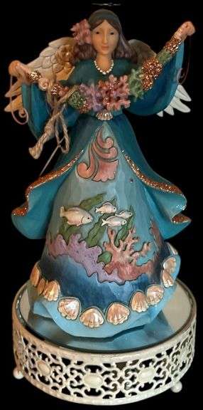JIM SHORE HEARTWOOD CREEK 6004024 "SEAS THE DAY" ANGEL WITH ORIGINAL HANG TAG - MIRRORED PEDESTAL BASE INCLUDED image