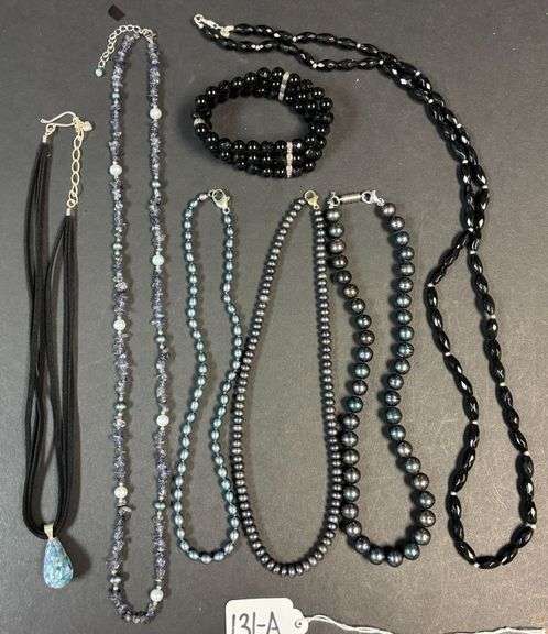 1 BLACK ONYX TYPE STONE NECKLACE, 3 CULTURED PEARLS NECKLACES, 1 BLACK LEATHER NECKLACE W/ PENDANT, BLACK ONYX STYLE BRACELET, PEARL AND STONE NECKLACE, MOSTLY STERLING 925 CLASPS image