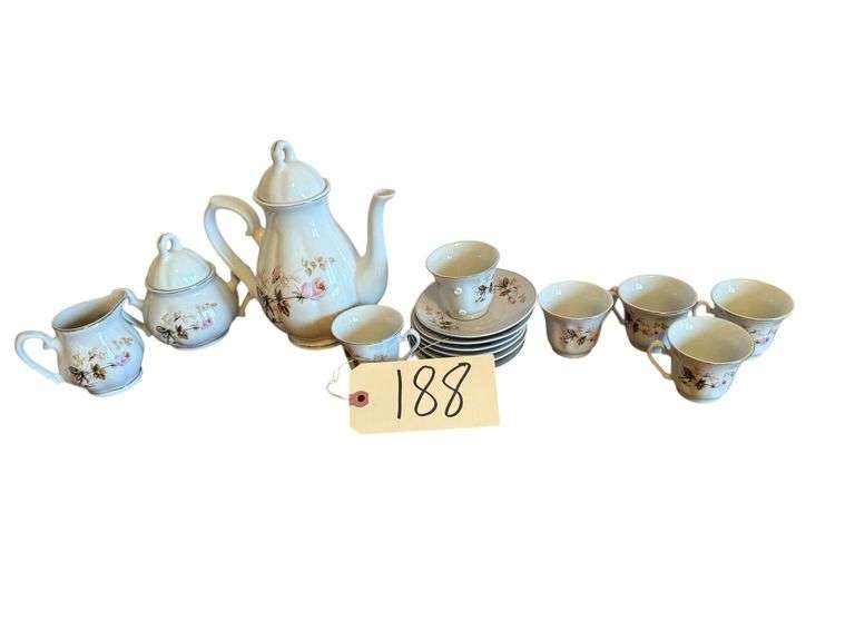 ORIENTAL TEA SET W/ 6 CUPS (1 HANDLE BROKEN), 6 SAUCERS, PITCHER, CREAMER, AND SUGAR image