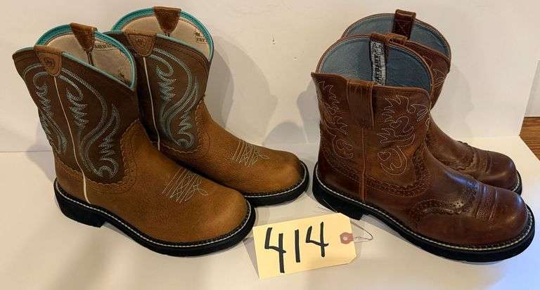 TWO PAIRS OF LADIES ARIAT BOOTS SIZE 9B, LEATHER UPPERS image