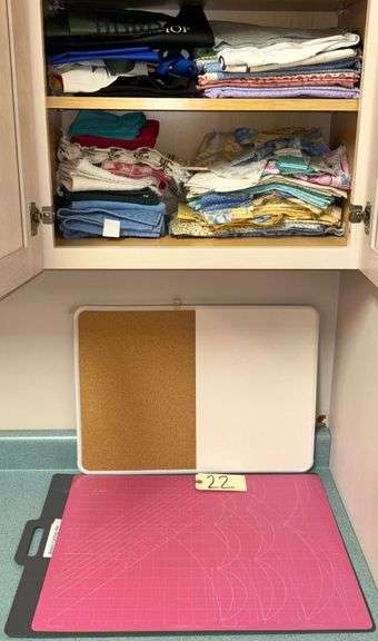 ASSORTMENT OF FABRIC SCRAPS, ROTARY CUTTING MAT, CORKBOARD/WHITEBOARD, KITCHEN TOWELS, TOTE BAGS, THREAD, SCISSORS, PENS AND OTHER ASSORTED SEWING NOTIONS image