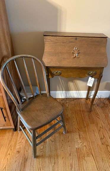 VINTAGE OAK SECRETARY DESK WITH DROP-FRONT WRITING SURFACE AND DRAWER, VINTAGE WOODEN CHAIR image