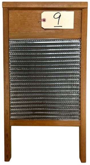 UNMARKED WASHBOARD, OVERALL DIMENSIONS 23 X 12 image