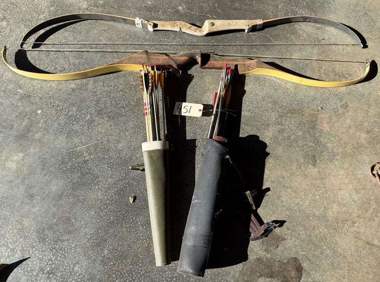 TWO RECURVE BOWS AND TWO ARROW SETS WITH QUIVER image