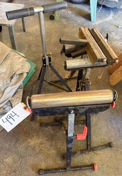 4 ADJUSTABLE ROLLER STANDS image