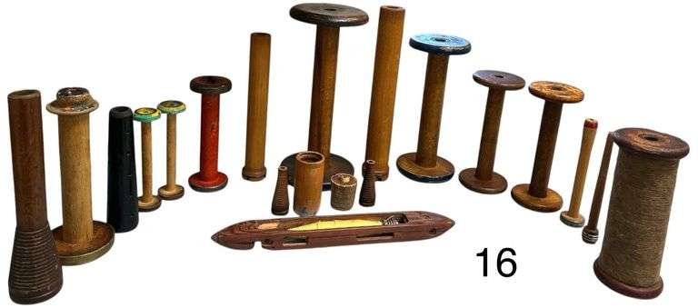 ASSORTMENT OF 18 VINTAGE WOODEN SPOOLS AND 1 SHUTTLE image