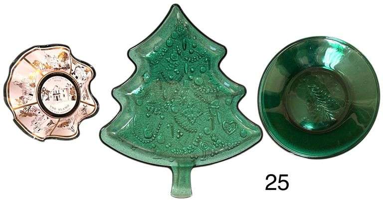 4 GREEN GLASS CHRISTMAS TREE DESSERT PLATES, GREEN GLASS CHRISTMAS TREE SHAPED SERVING PLATTER, SCALLOPED EDGE COMMEMORATIVE ALAMO PLATE image