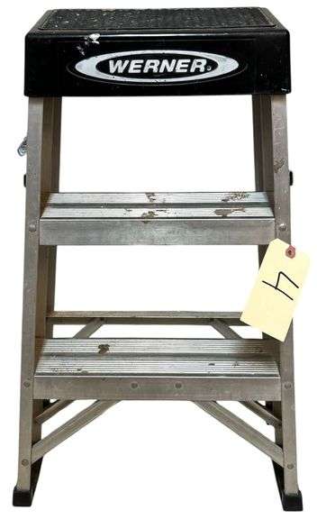 WERNER 2 STEP STEPLADDER, ALUMINUM - 2 FEET TALL image