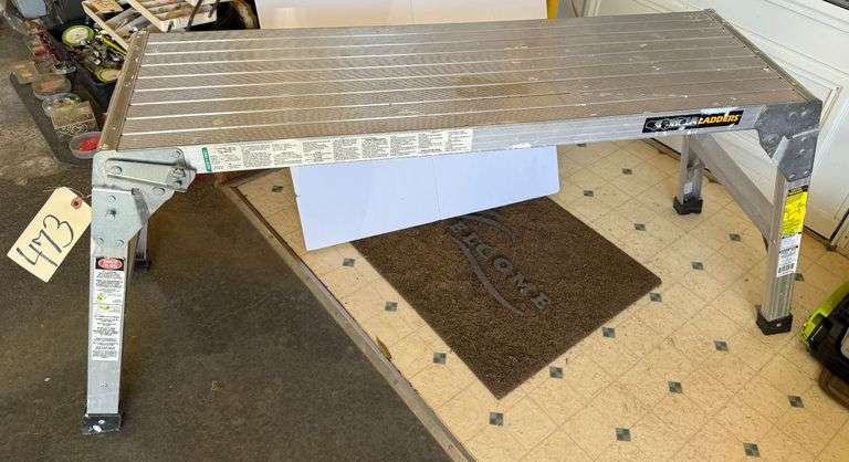 METAL CONSTRUCTION GORILLA LADDER SCAFFOLDING image