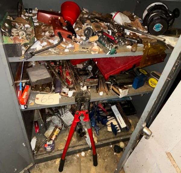 METAL CABINET W/ CONTENTS TO INCLUDE SOCKETS, DRIVERS, WRENCHES, PNEUMATIC TOOLS, T HANDLE TOOLS, ETC.