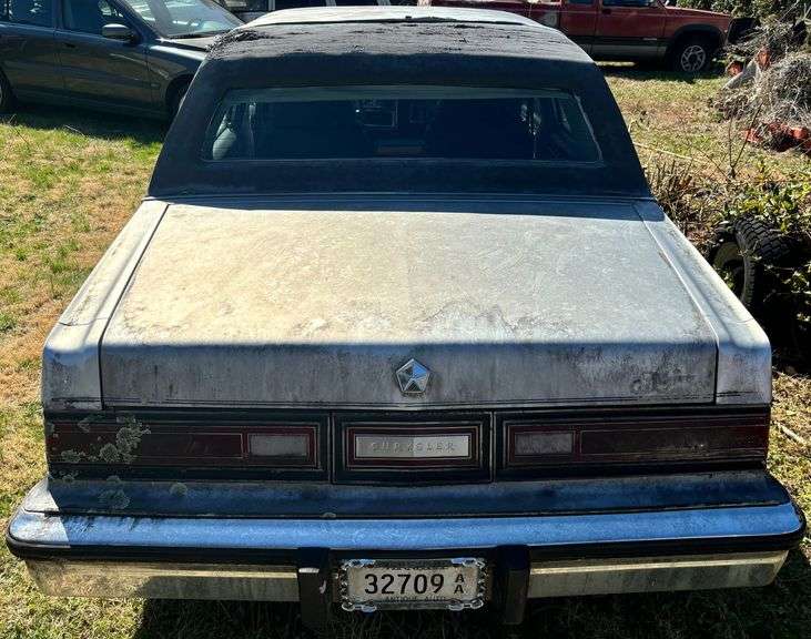 1987 CHRYSLER FIFTH AVENUE - ODOMETER READS 69,028 -  HAS TENNESSEE TITLE. VIN: 1C3BF66P3HX798841